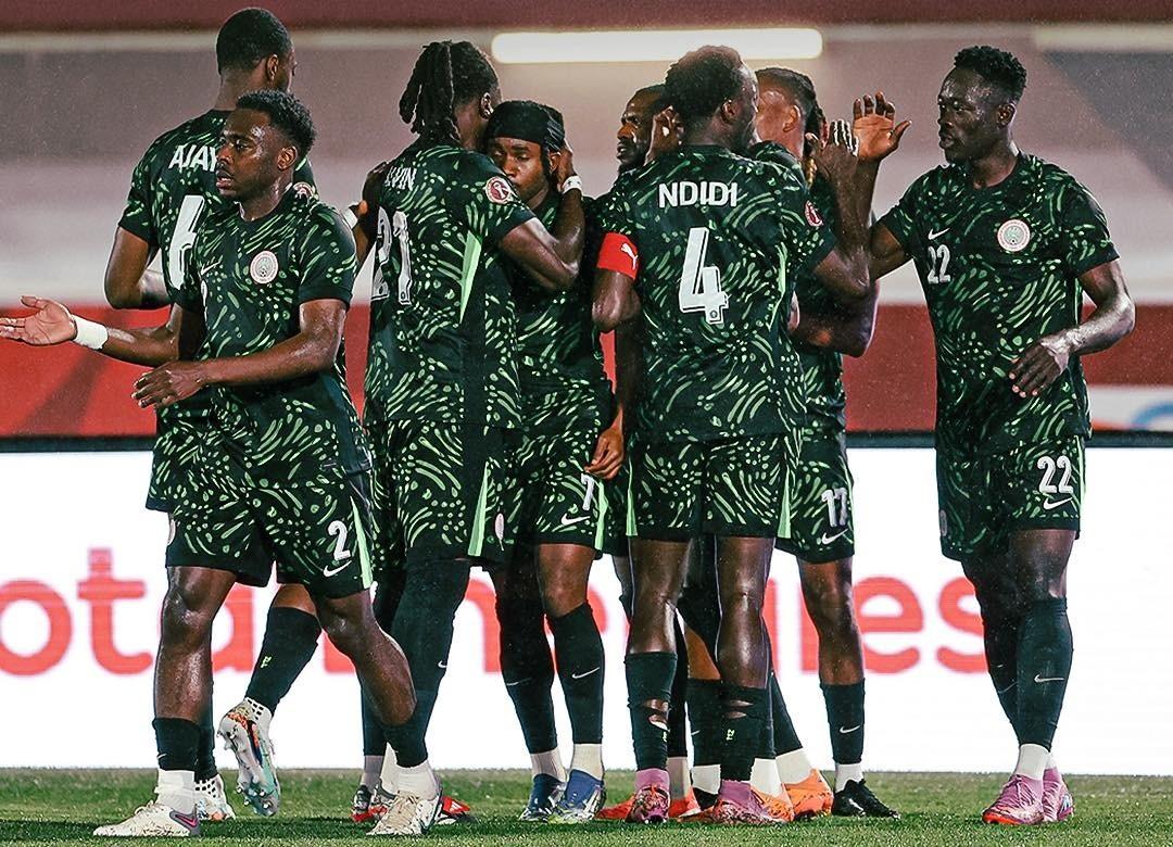 نيجيريا ضد موزمبيق