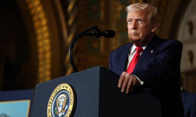 الرئيس الأمريكي دونالد ترامب