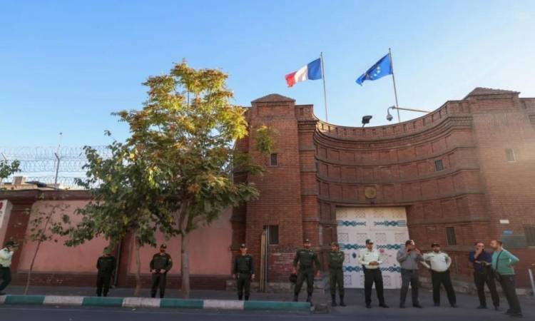 السفارة الفرنسية بطهران