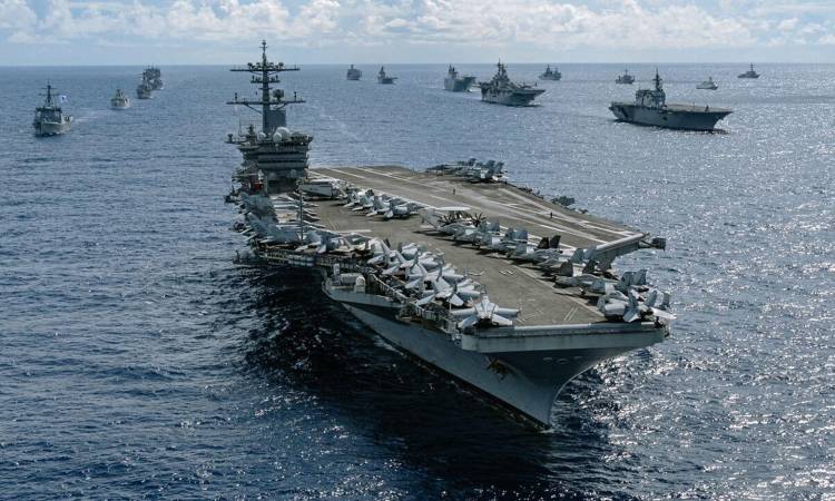 حاملة الطائرات لينكولن