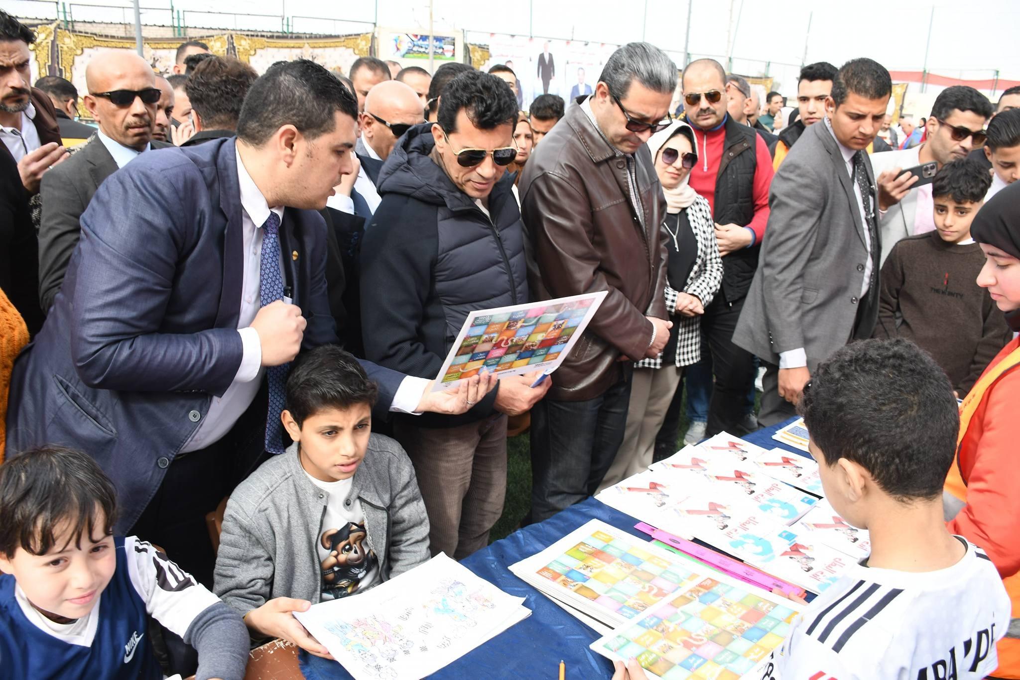 جولة وزير الشباب والرياضة في دمياط